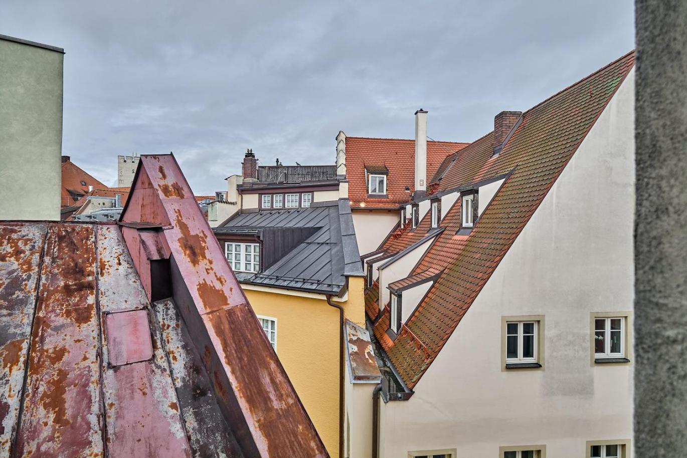 Hotel Roter Hahn Regensburg Exterior photo